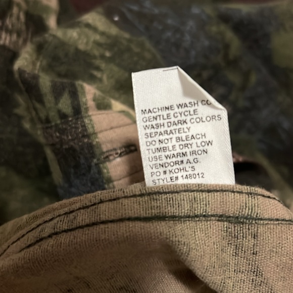 Woods and water flannel - Picture 4 of 4